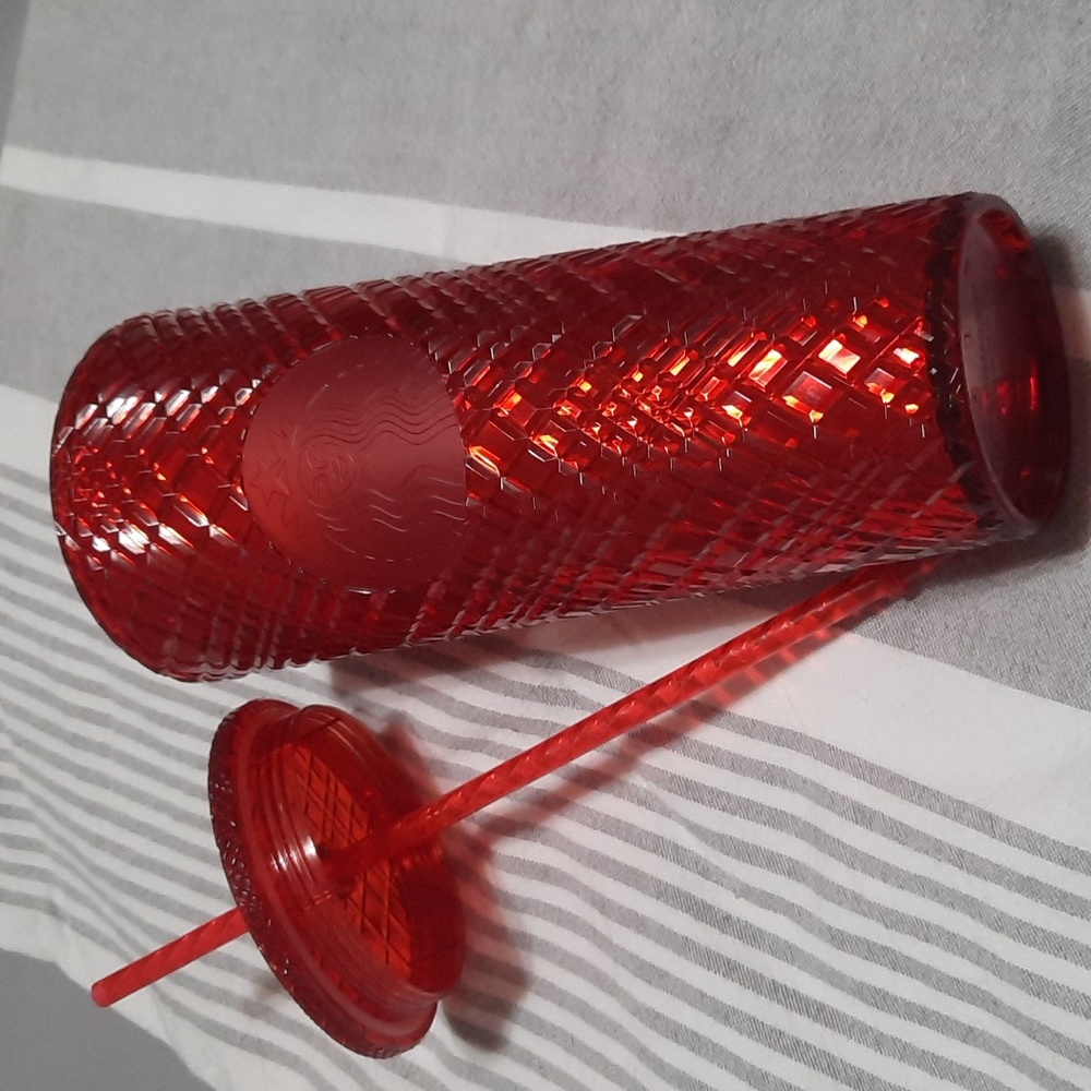 Starbucks 2021 Holiday Red Jewel Studded Acrylic Venti Cold Tumbler 24 oz.